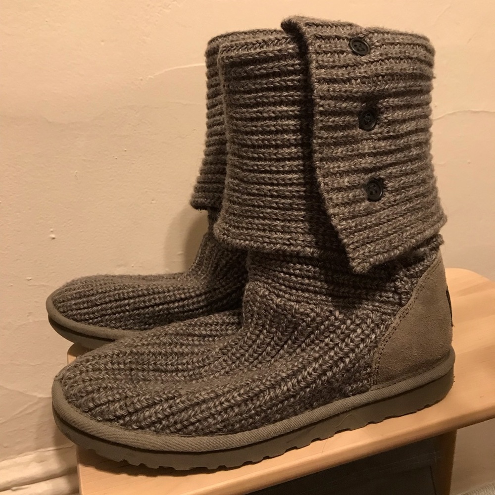 Gray knit Uggs
